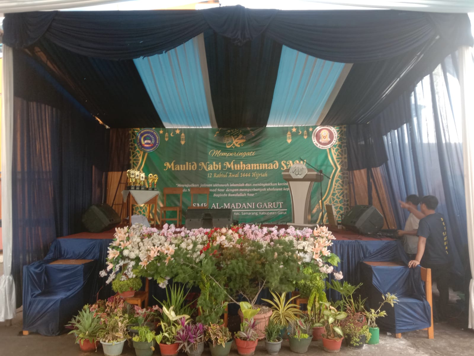 Perayaan Maulid Nabi Muhammad SAW di SMK Al-Madani Garut